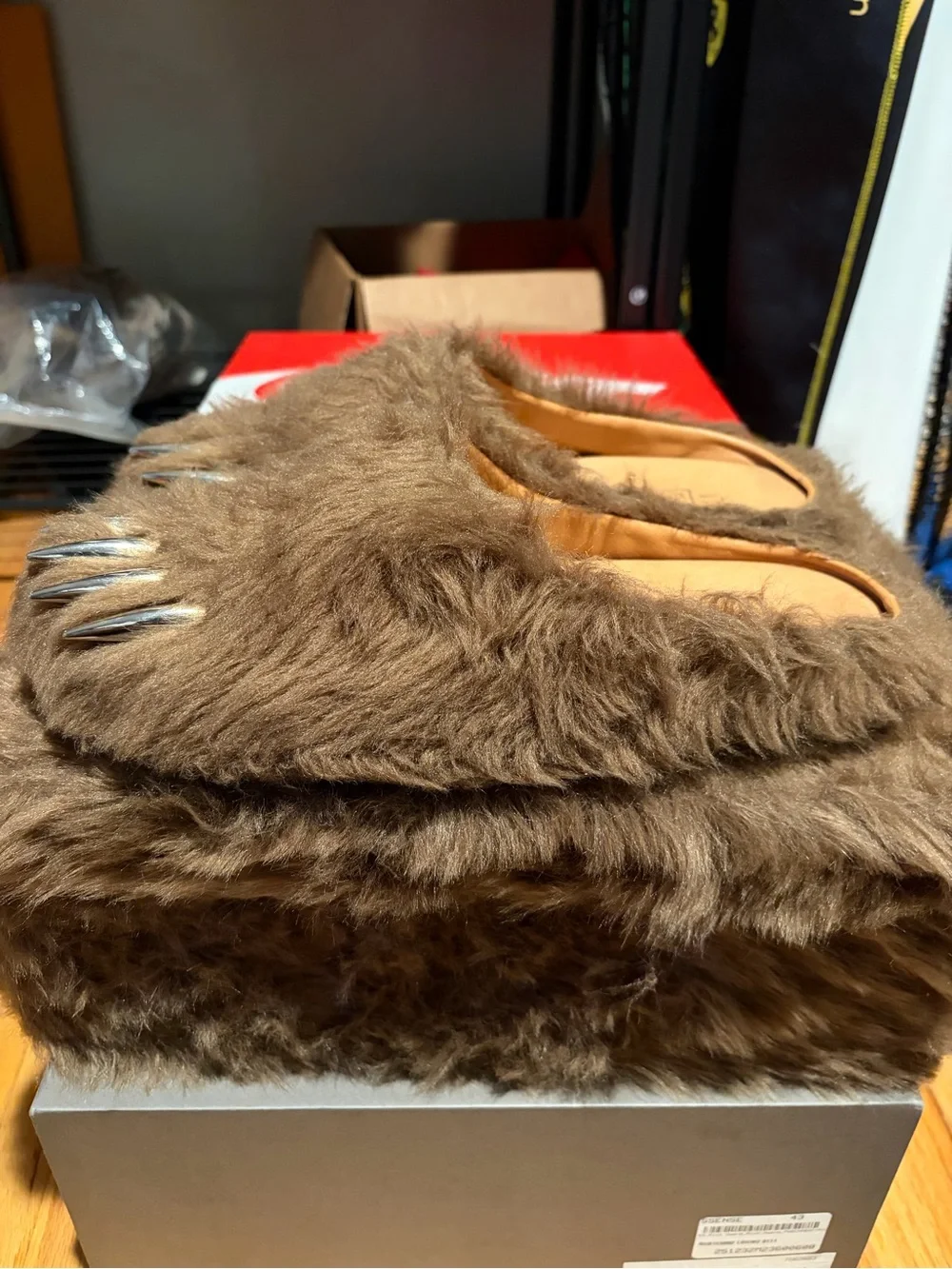 Bravest Studios Brown Faux-Fur Slippers with Claw Detail
